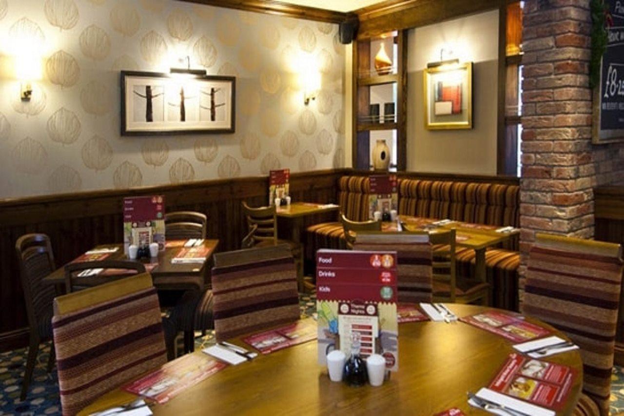 Premier Inn Bristol Filton Eksteriør billede