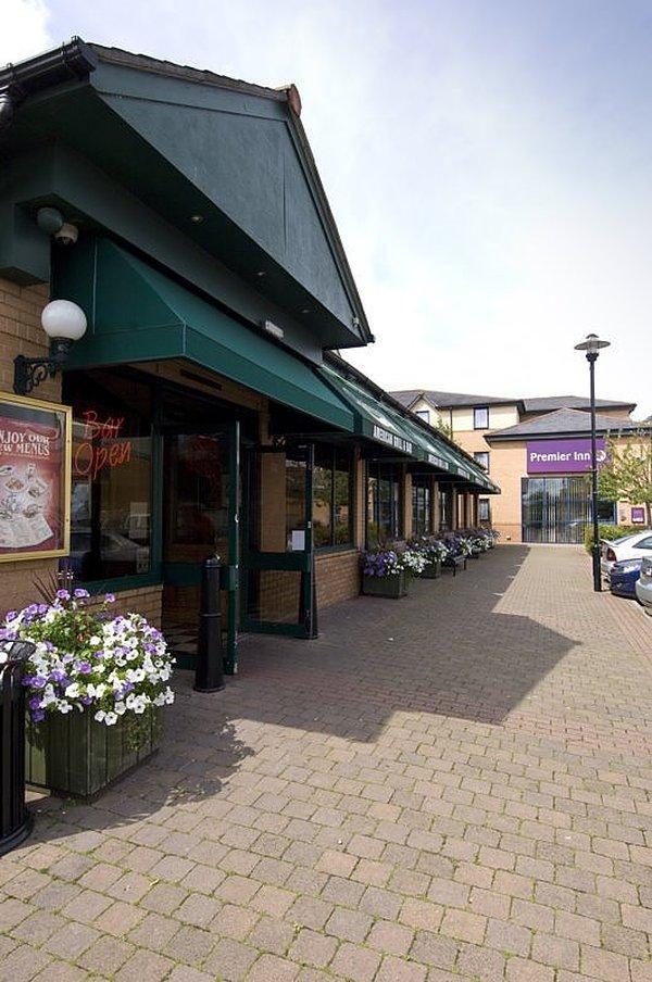 Premier Inn Bristol Filton Eksteriør billede