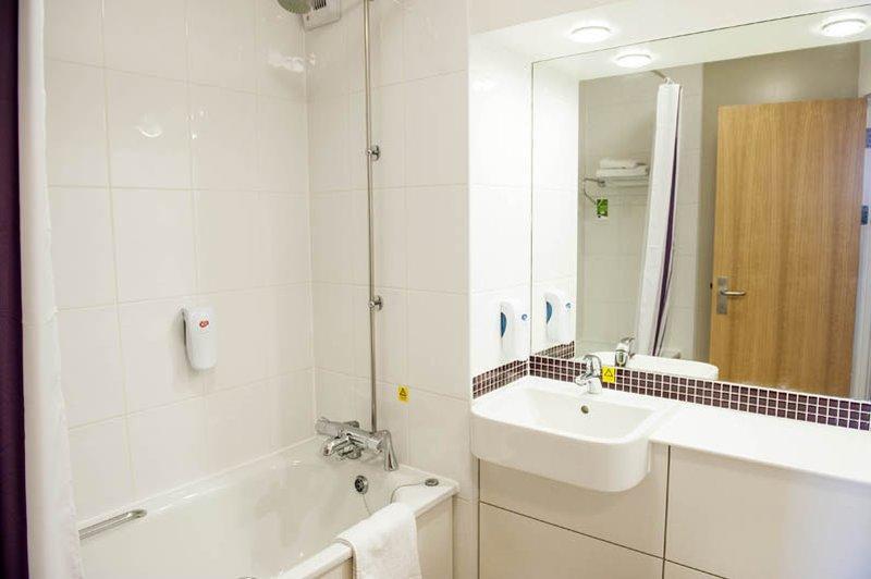 Premier Inn Bristol Filton Eksteriør billede